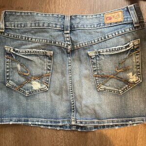 Buckle jean skirt
